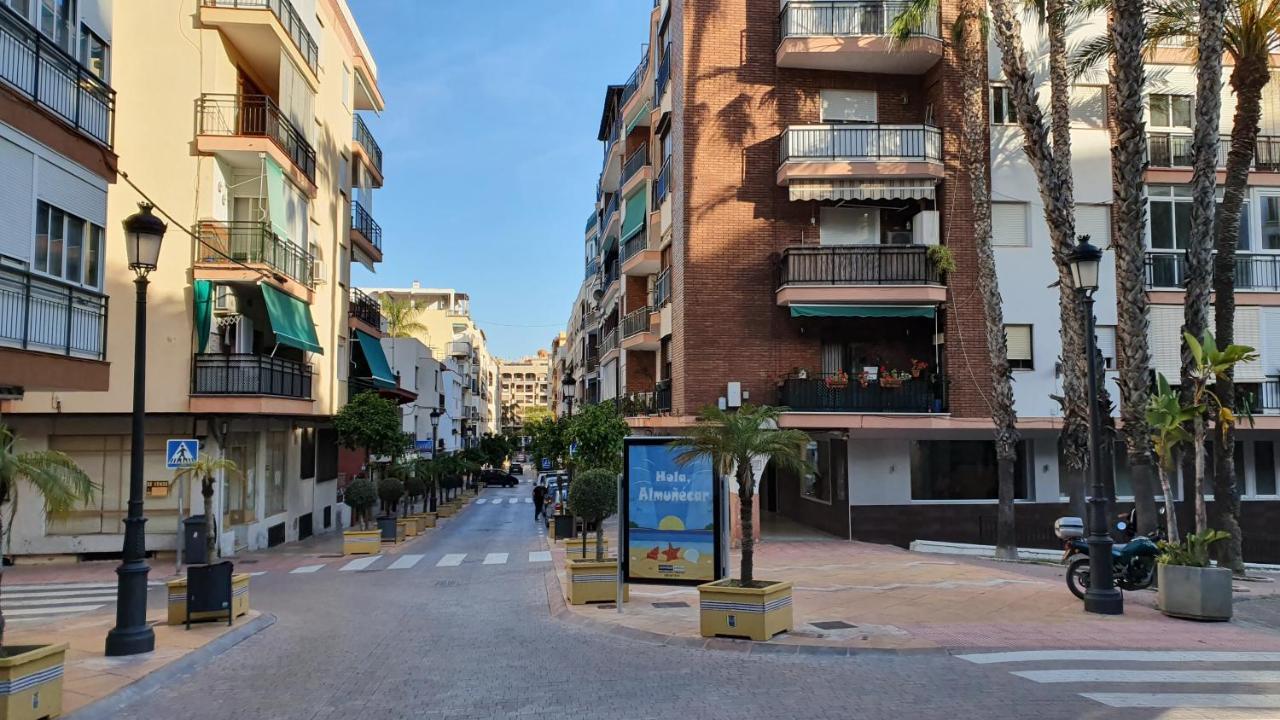 Tropical Avenida Andalucia Apartment Almunecar Exterior photo